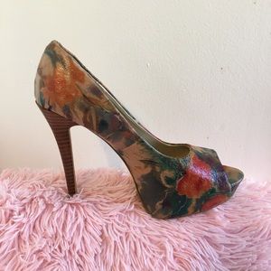 Diba Women High Heel Multi Color Size 8M